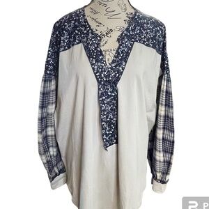 New Off-white,  Navy Blue Mixed Print Half Button Pullover Top Plus Size 2X